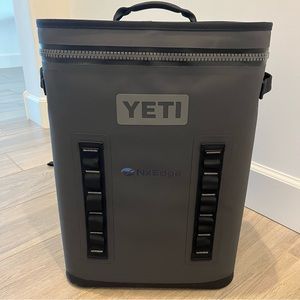 YETI Hopper BackFlip 24 soft cooler